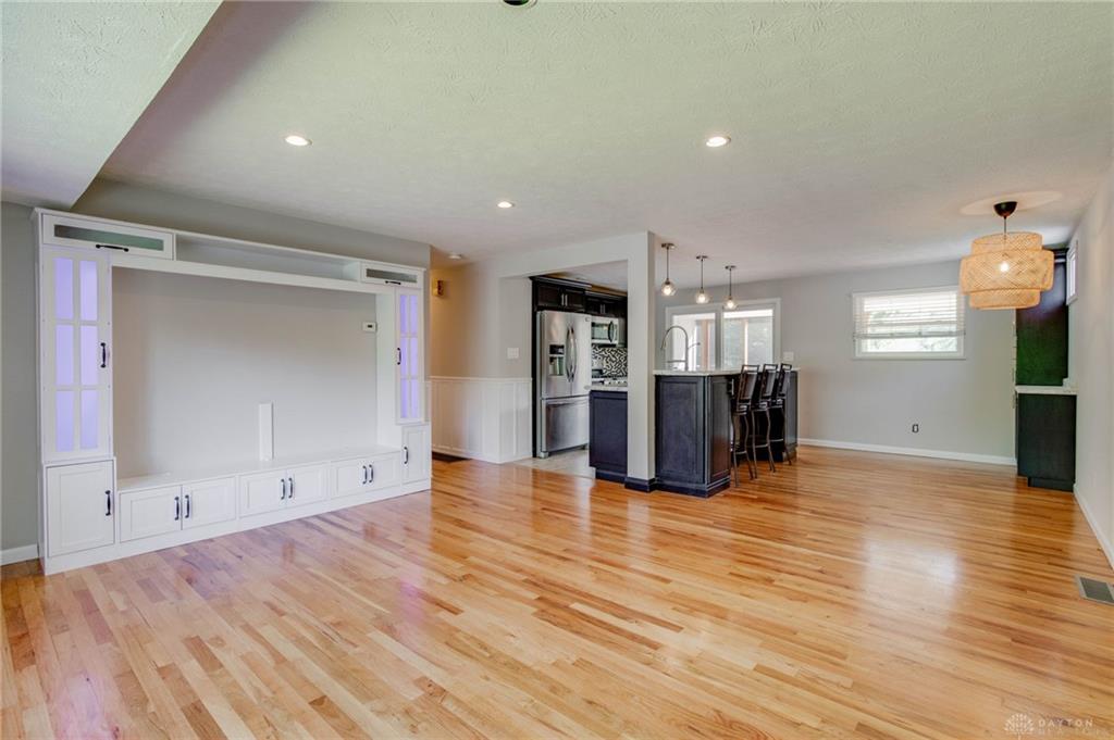 615 Wright Property Photo 5