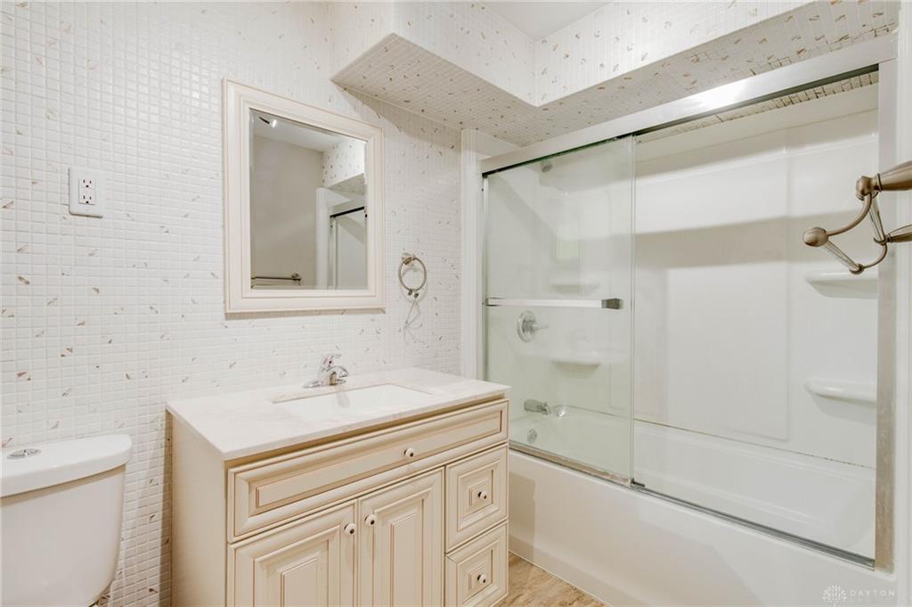 615 Wright Property Photo 24