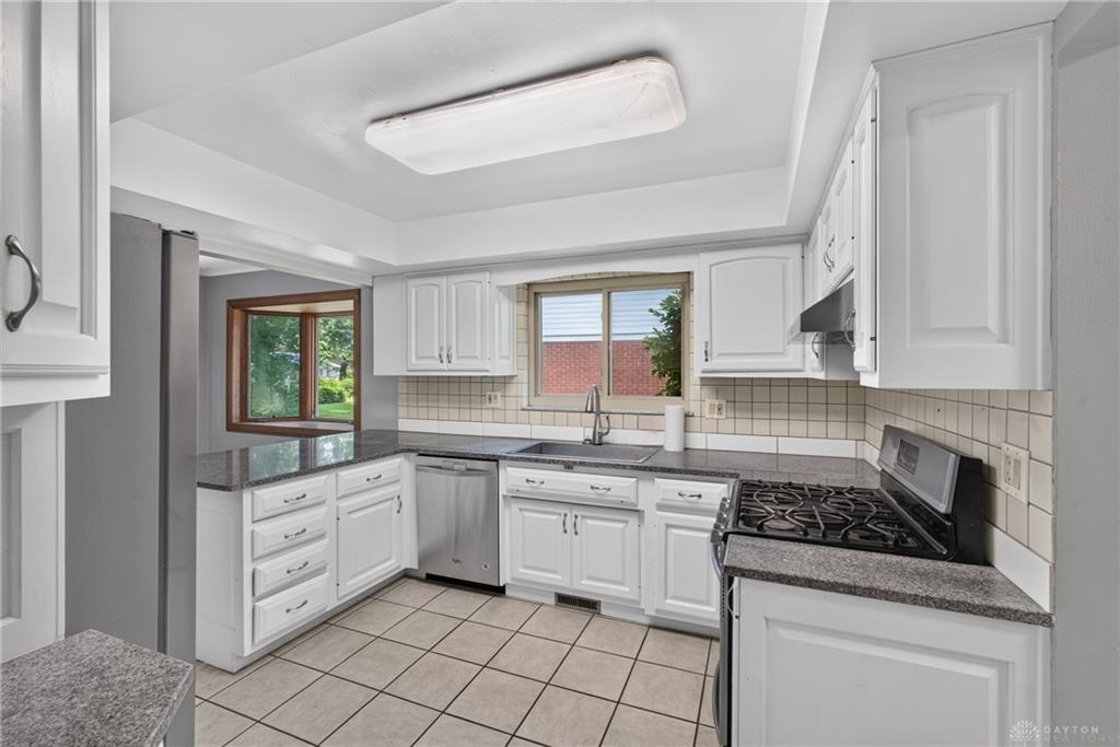 2317 E Rahn Property Photo 5