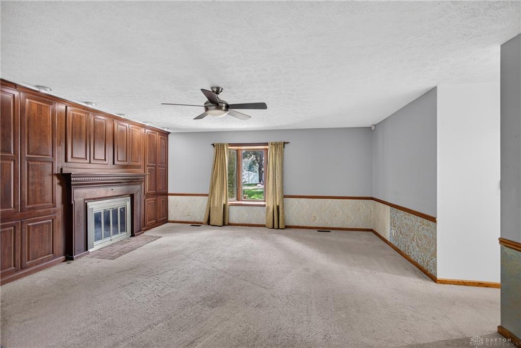 2317 E Rahn Property Photo 17