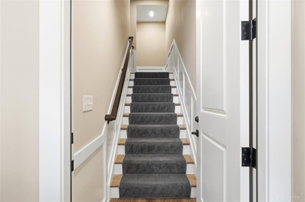 132 Blossom View Property Photo 5