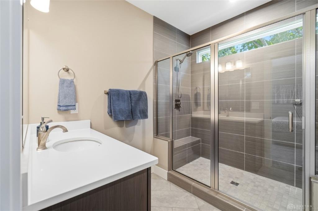 132 Blossom View Property Photo 26