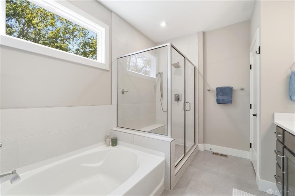 132 Blossom View Property Photo 38