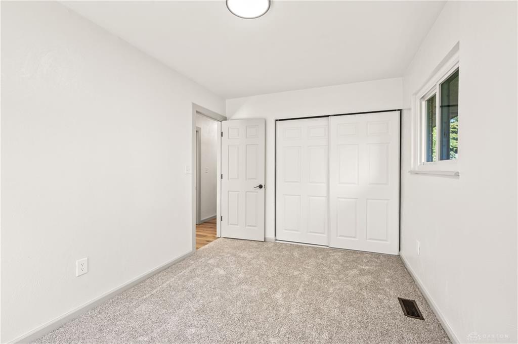 4095 Raymond Property Photo 19