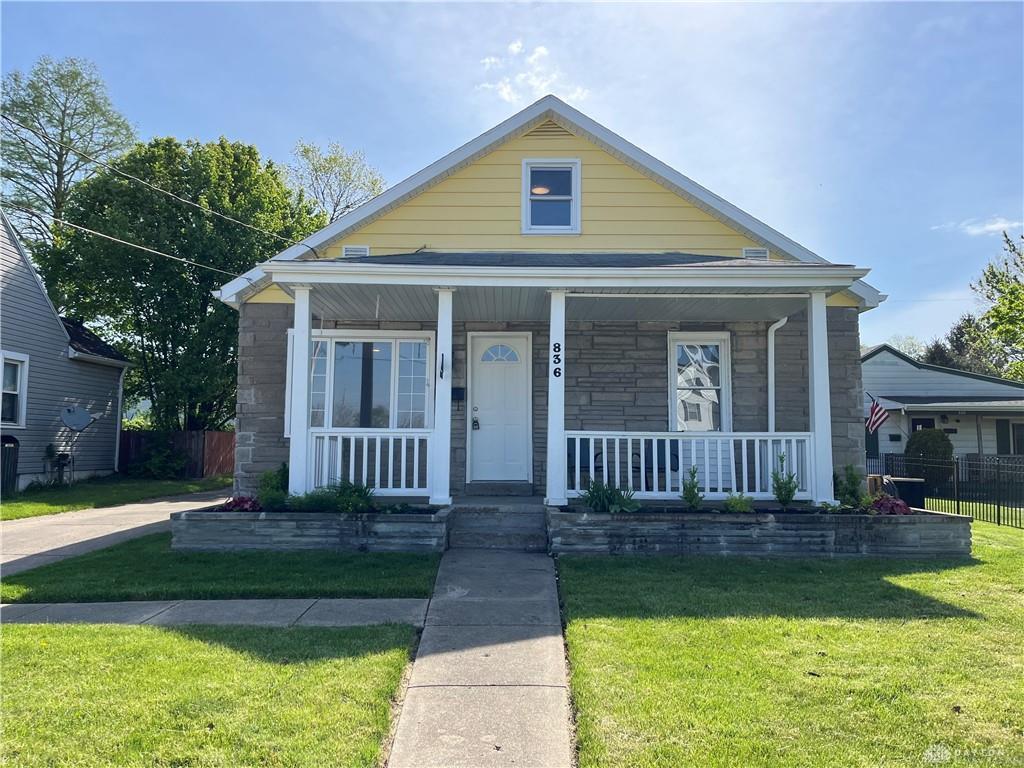 836 S Central Property Photo 1
