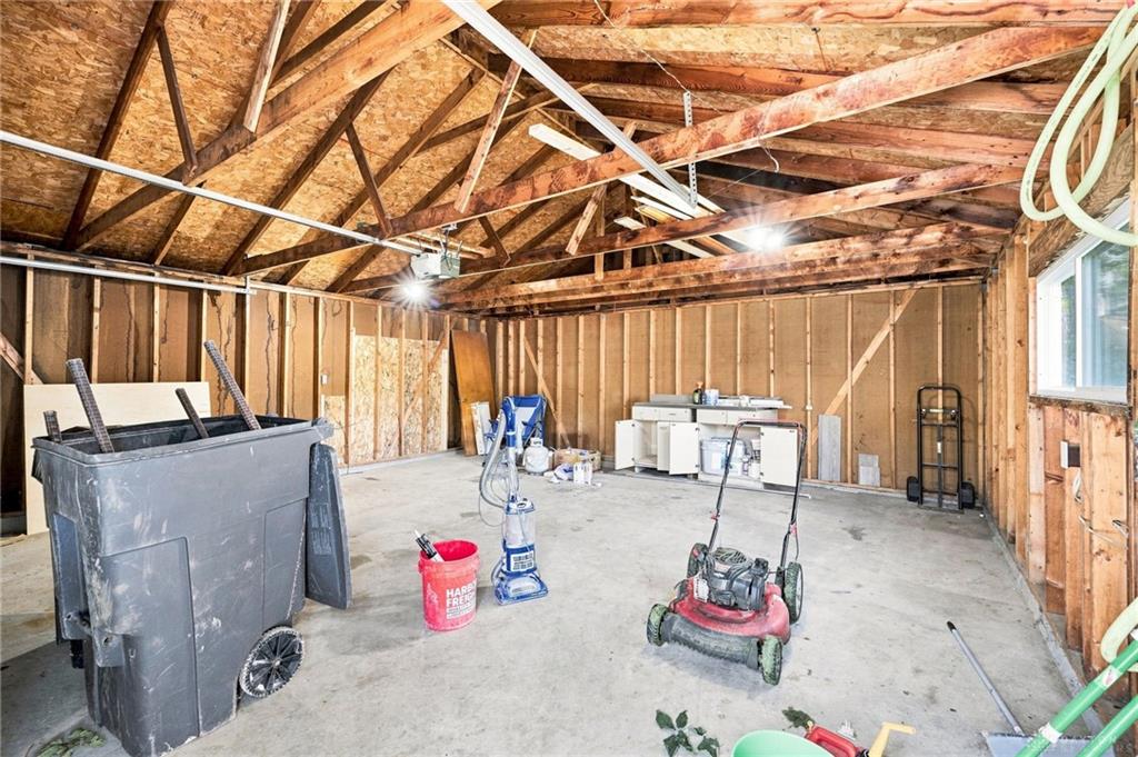 314 Enxing Property Photo 22