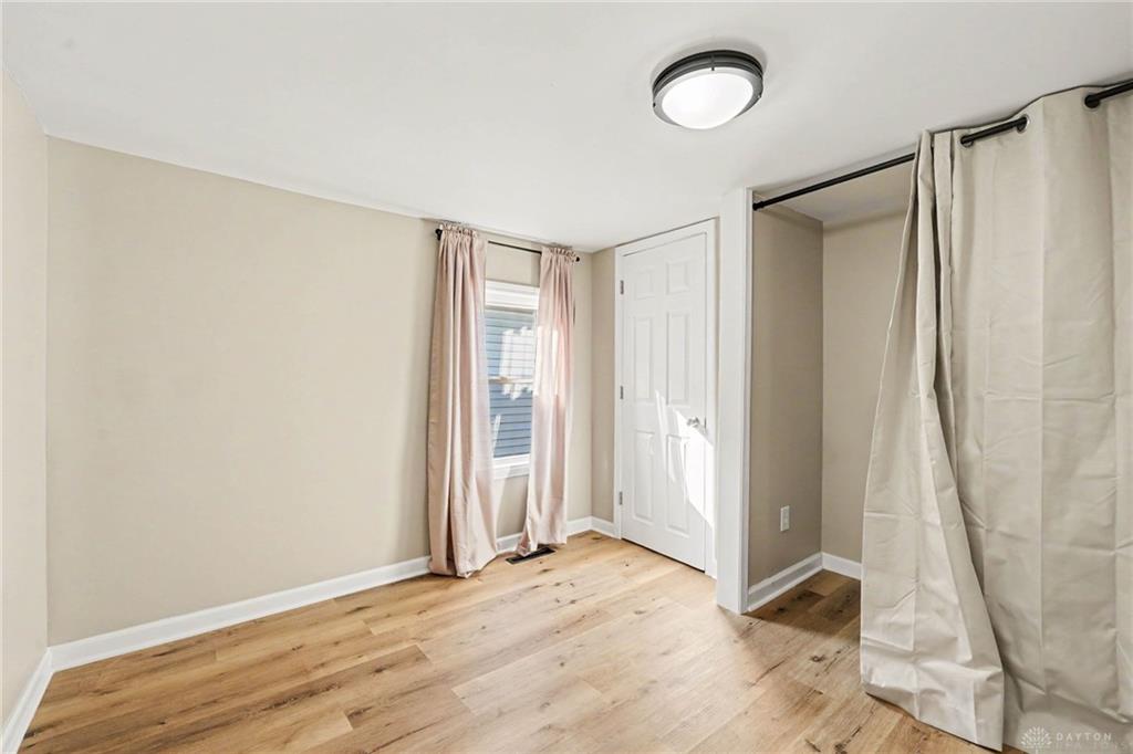 7 Brown Property Photo 16