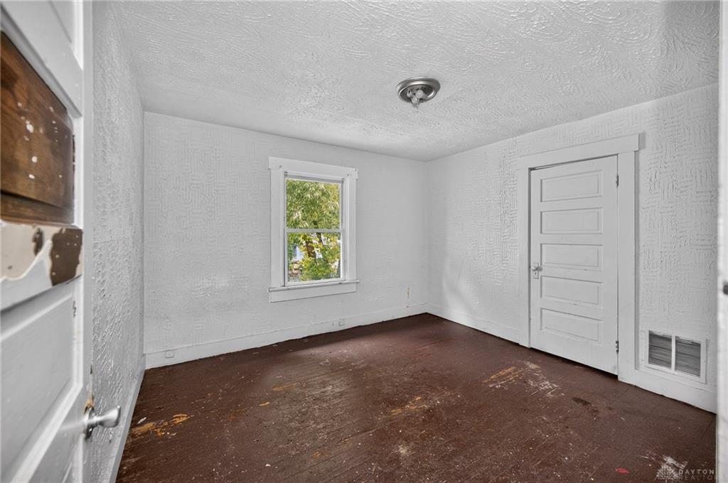 417 Delaware Property Photo 26