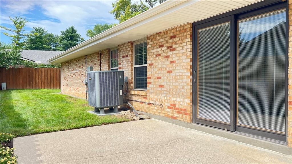 1008 Old Stone Property Photo 23