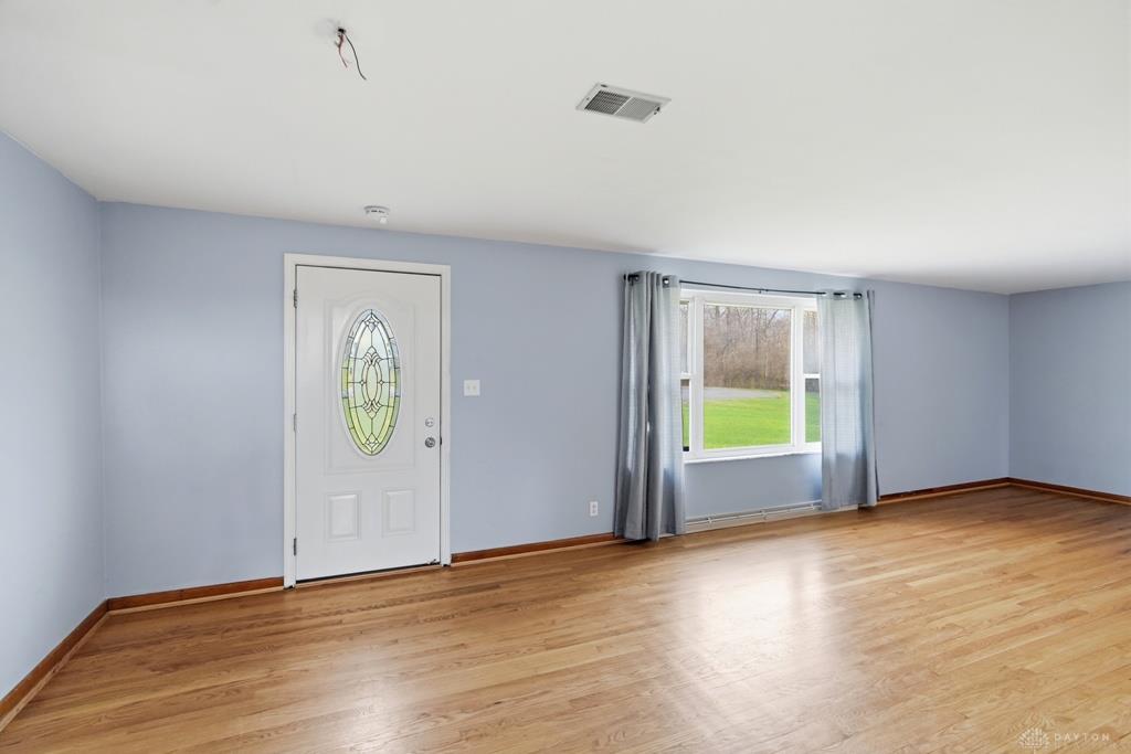 5267 Radford Property Photo 8