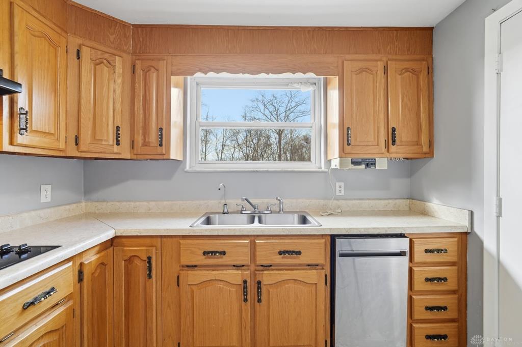 5267 Radford Property Photo 13