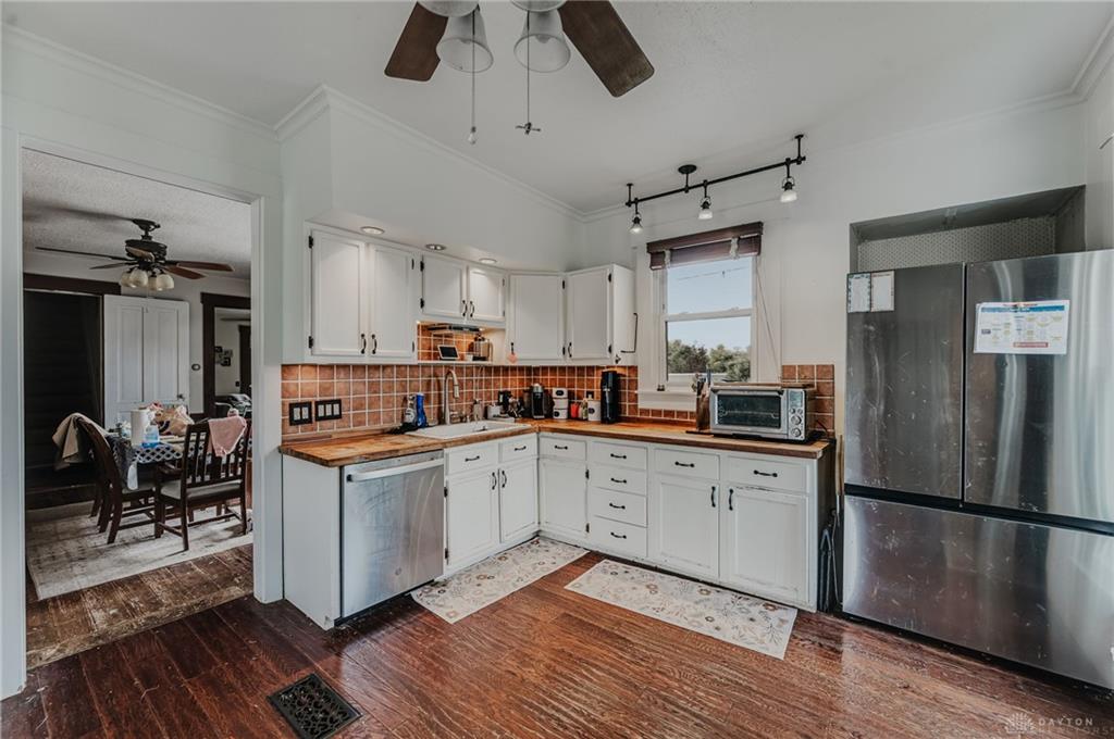 377 Bischoff Property Photo 15