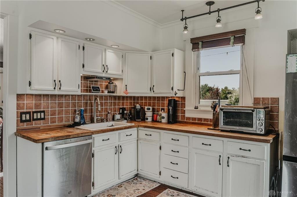 377 Bischoff Property Photo 20