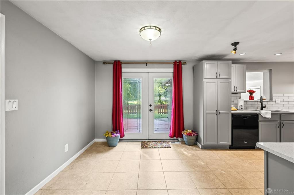 300 Heidi Property Photo 15