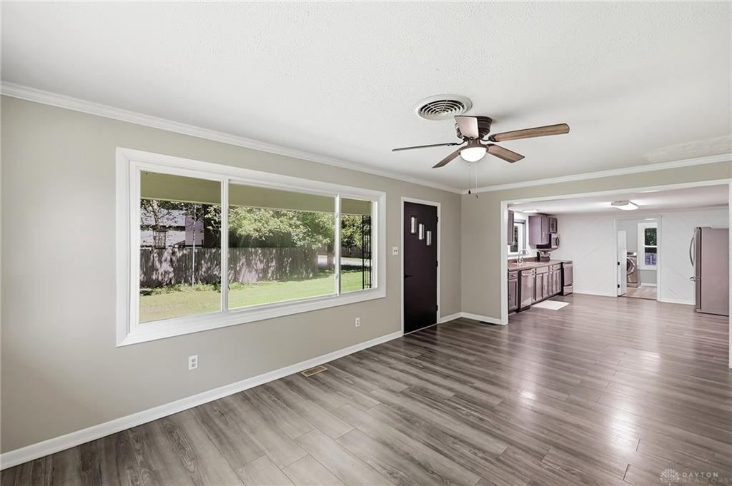 1265 Wallaby Property Photo 2