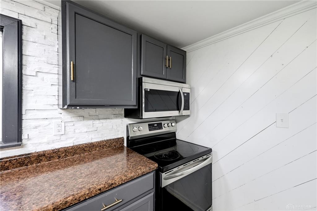 1265 Wallaby Property Photo 10