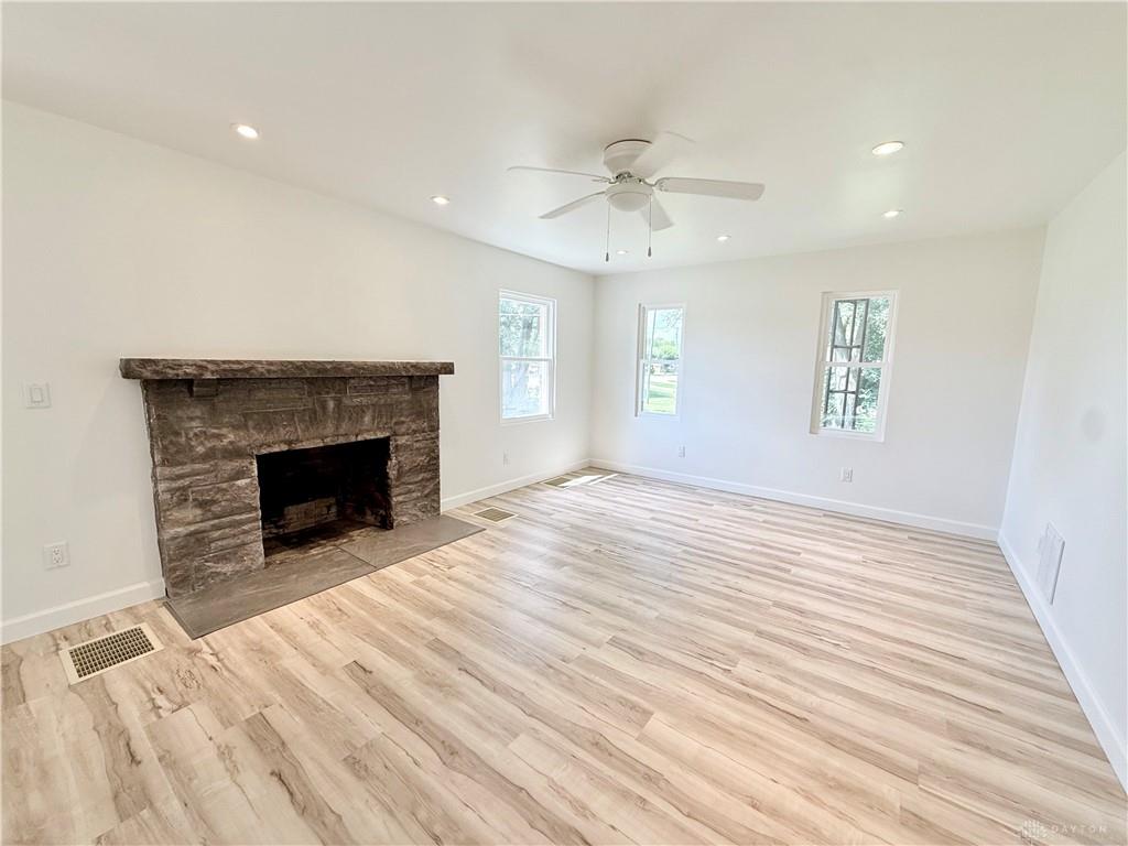 524 S Main Property Photo 5