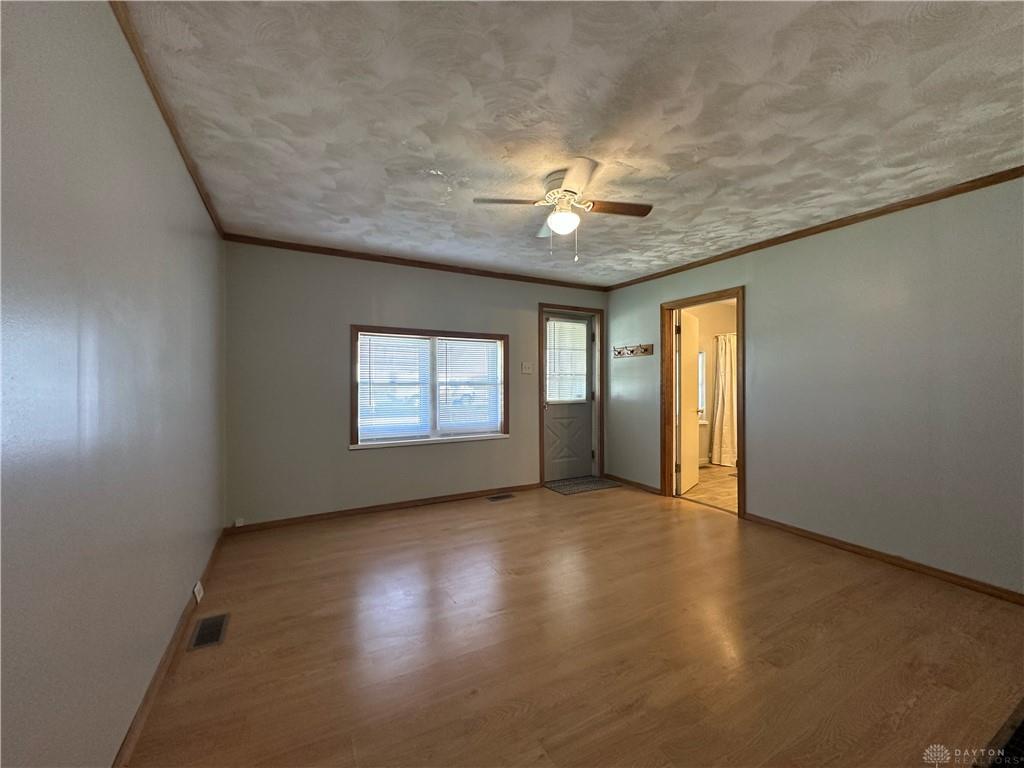 525 Sater Property Photo 7