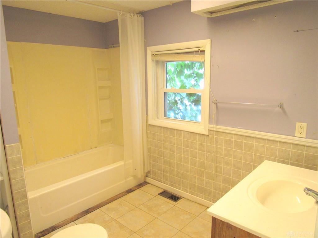 901 E Canal Property Photo 11