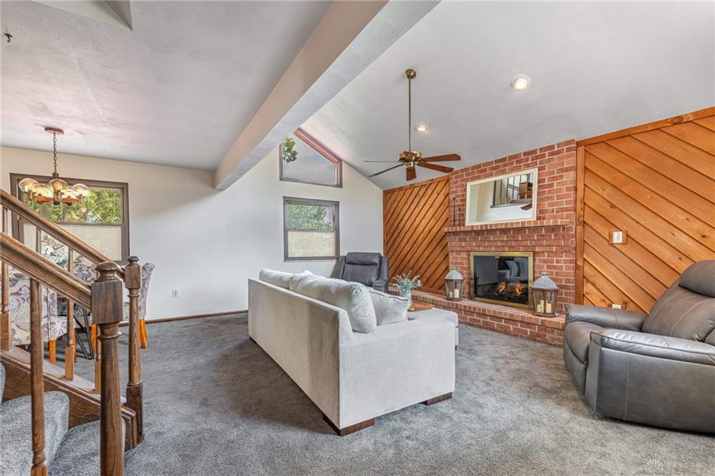 226 Bernard Property Photo 8