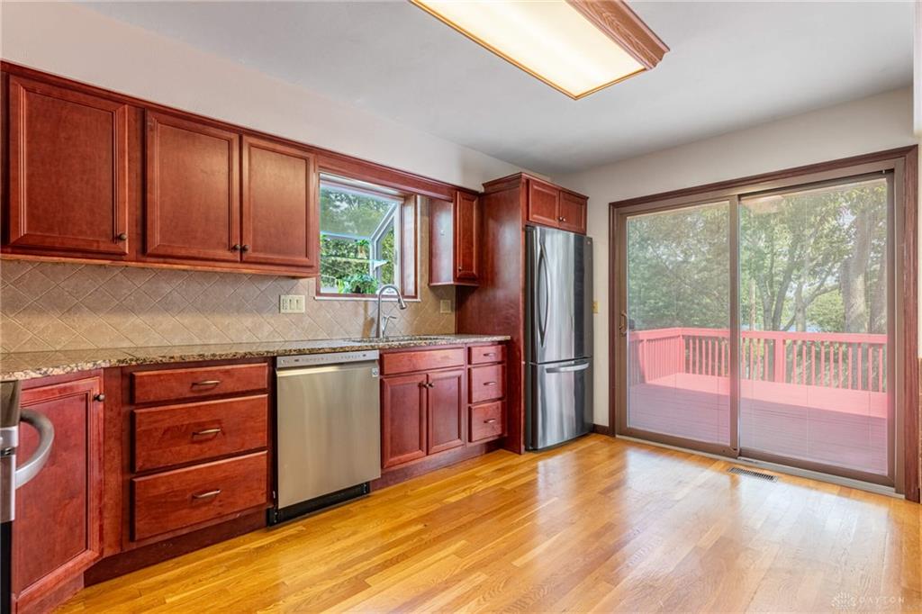 226 Bernard Property Photo 16