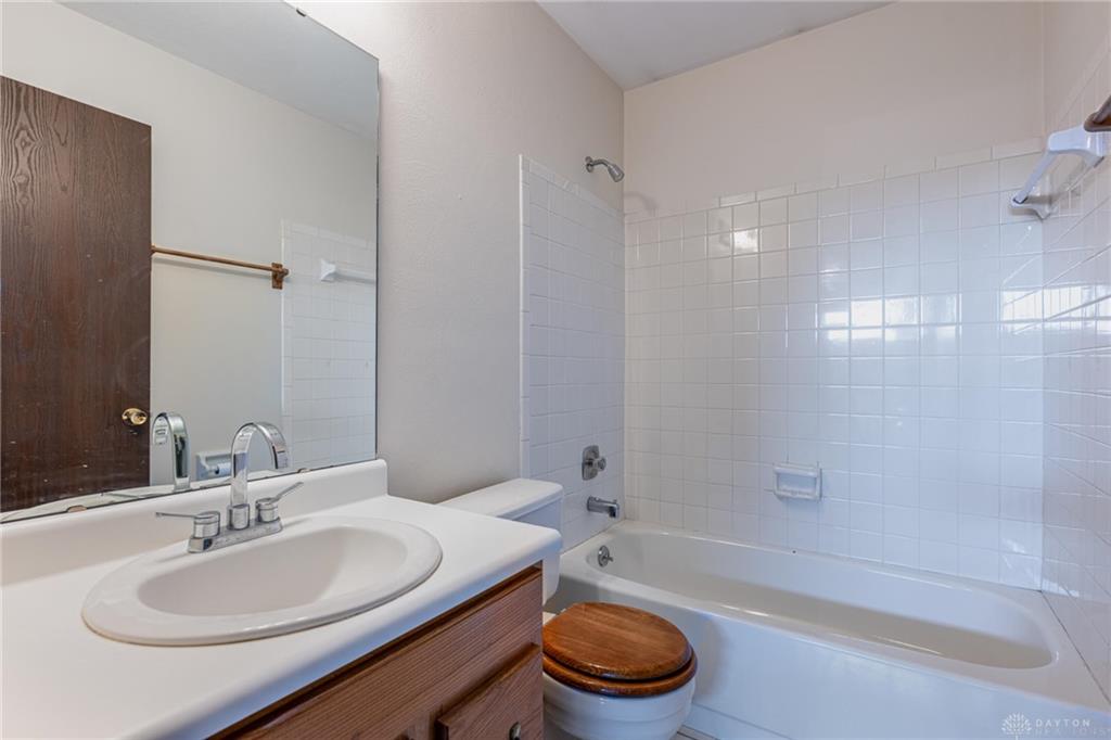 226 Bernard Property Photo 28