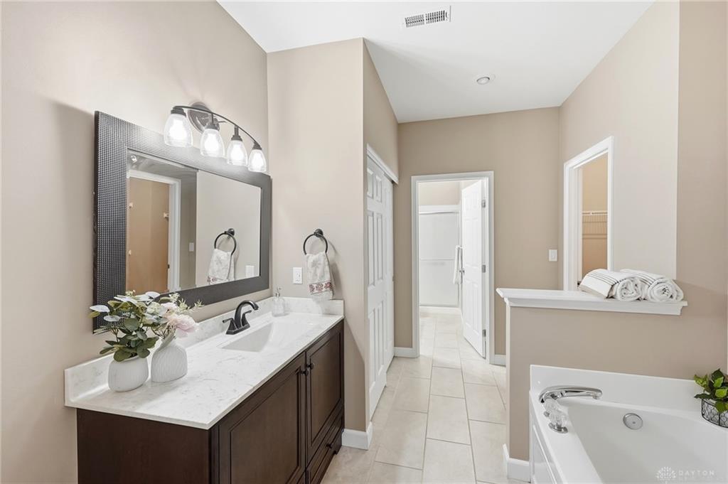 3031 Willowbrook Property Photo 8