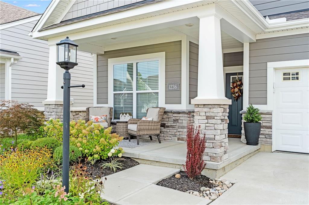 1236 Coulee Property Photo 2