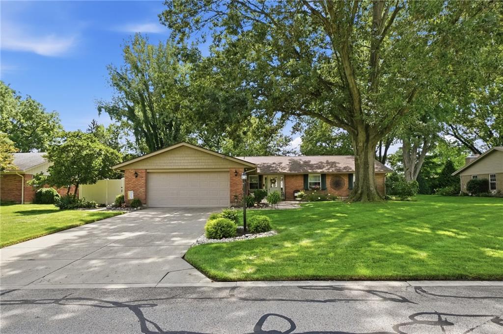 271 Edgebrook Property Photo 6