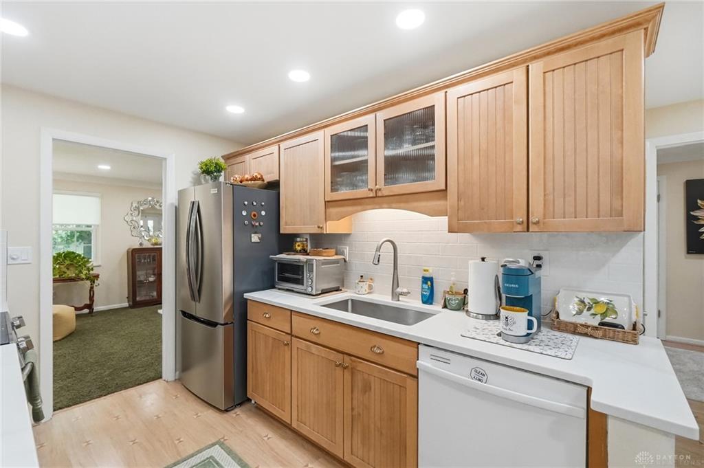 271 Edgebrook Property Photo 18