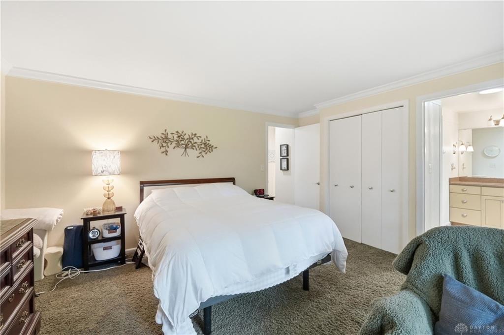 271 Edgebrook Property Photo 33