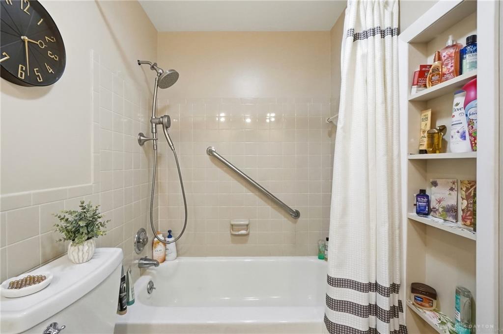 271 Edgebrook Property Photo 41