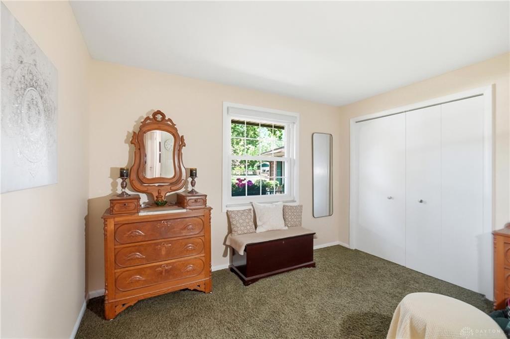 271 Edgebrook Property Photo 42
