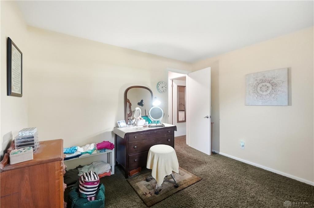 271 Edgebrook Property Photo 43