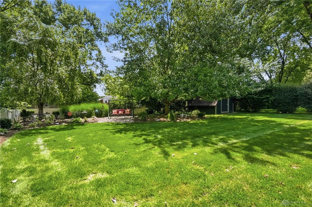 271 Edgebrook Property Photo 49