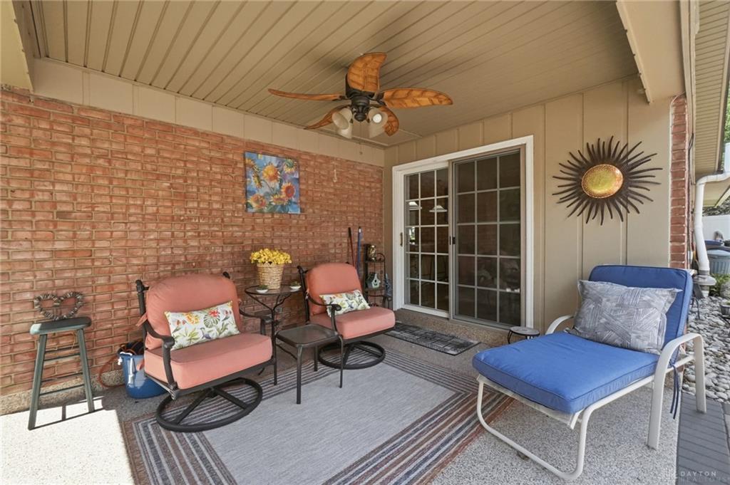271 Edgebrook Property Photo 57