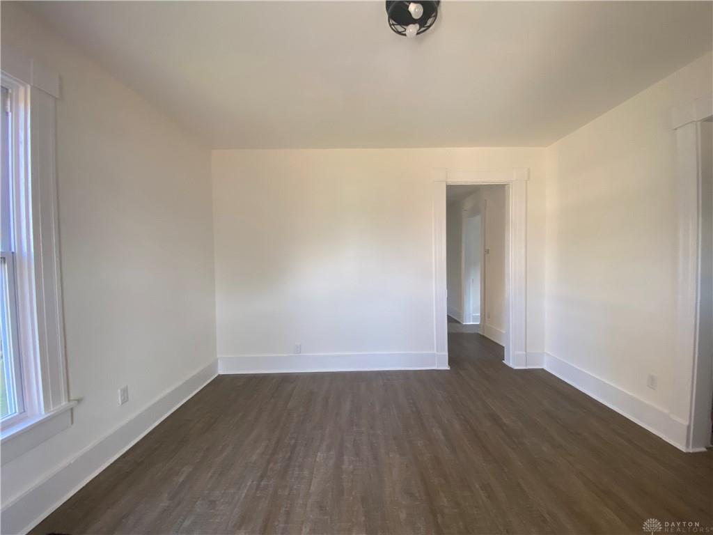 1033 W North Property Photo 3