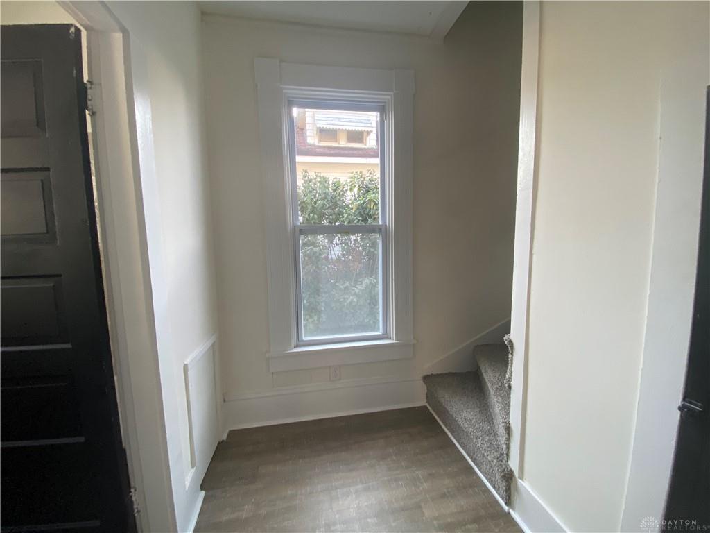 1033 W North Property Photo 6