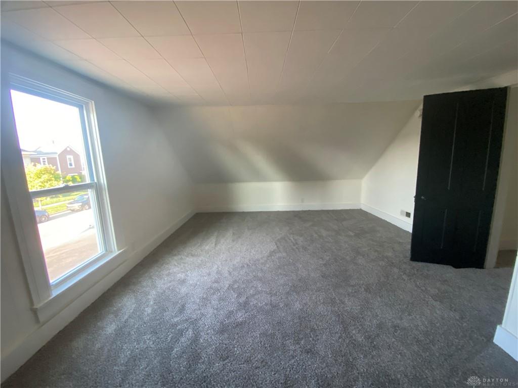 1033 W North Property Photo 13