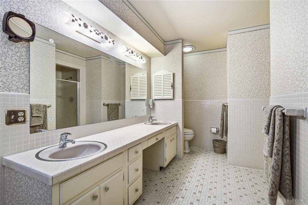 1010 Brittany Hills Property Photo 28