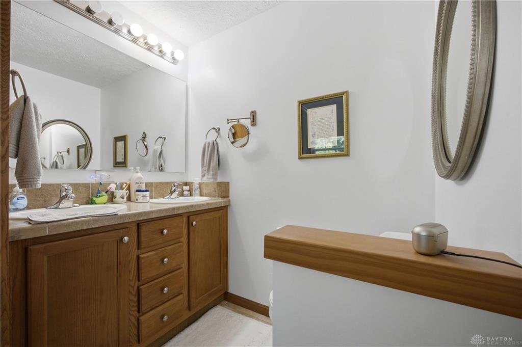 6790 Junction Property Photo 32