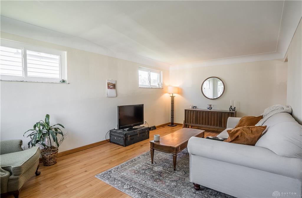 2728 Whittier Property Photo 4