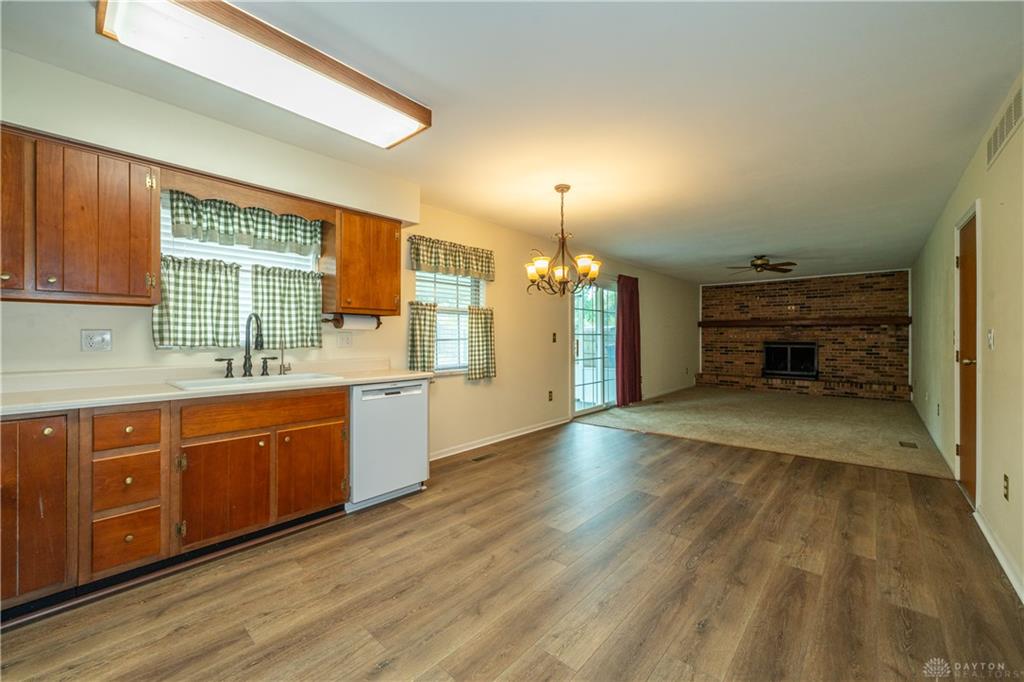 4012 Quail Bush Property Photo 4