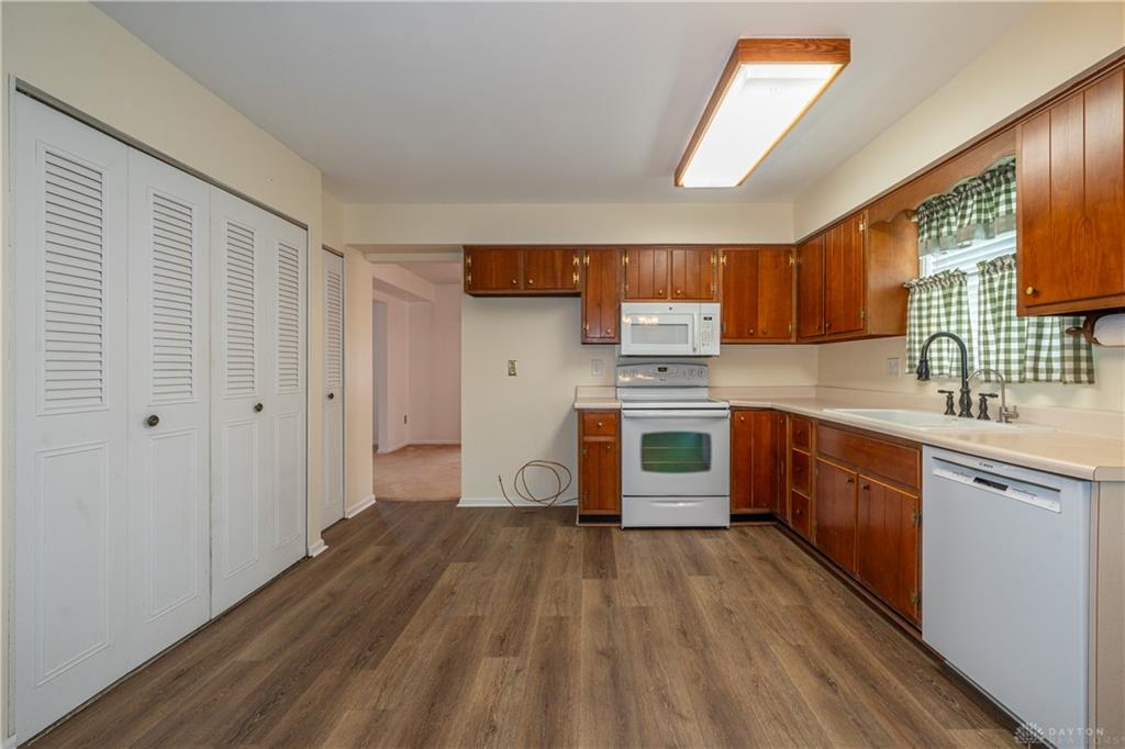 4012 Quail Bush Property Photo 5