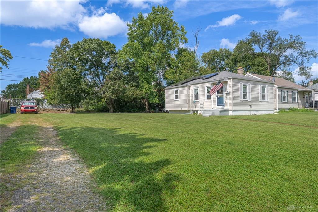 1669 Humphrey Property Photo 3