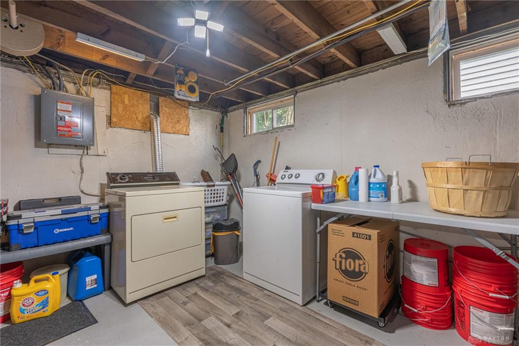 1669 Humphrey Property Photo 21
