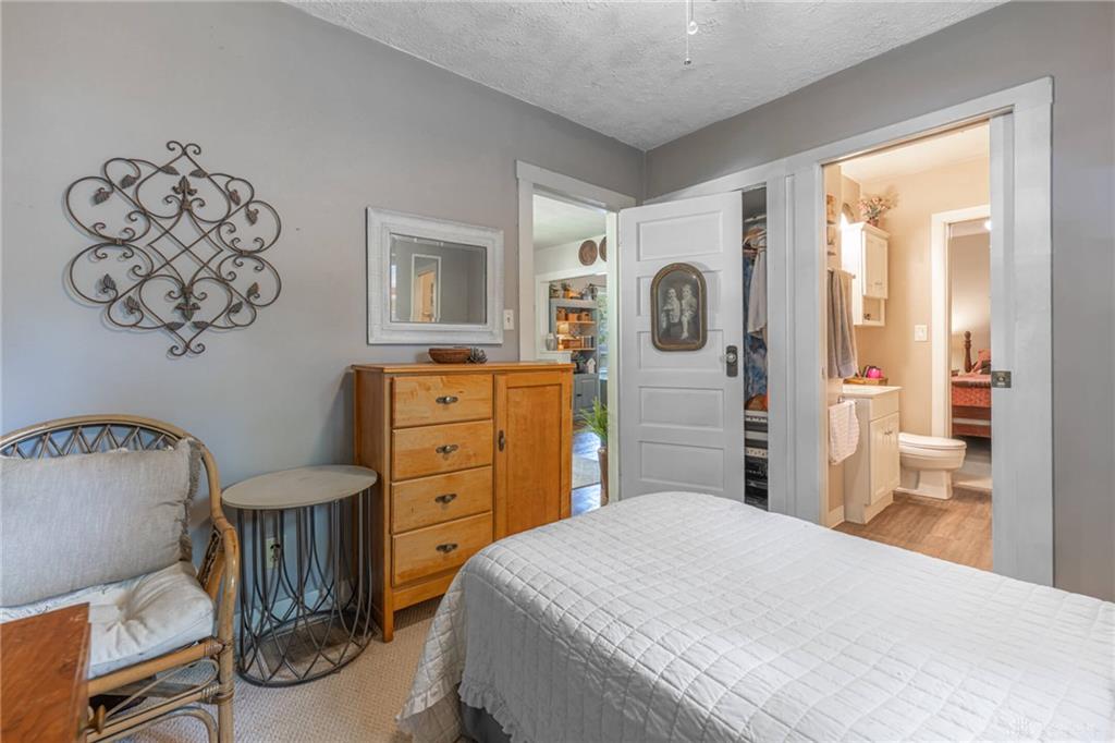 2820 Lansing Property Photo 12