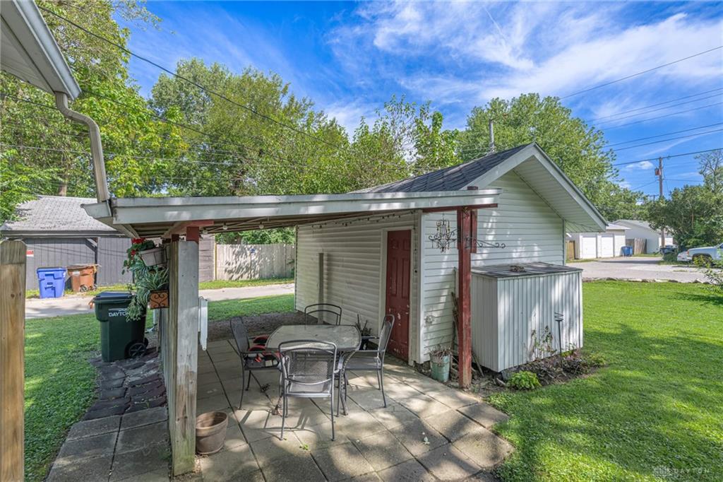 2820 Lansing Property Photo 22