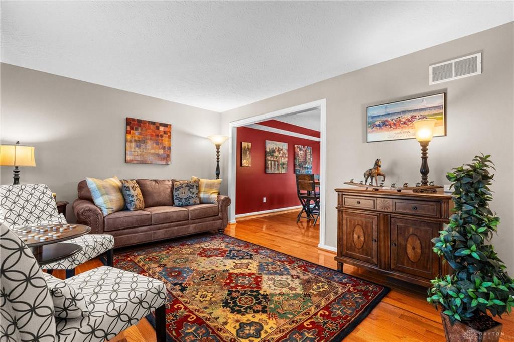 6486 Pickering Property Photo 8