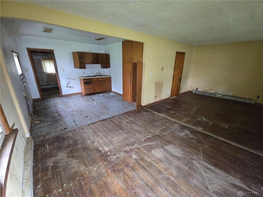 84 Prospect Property Photo 14